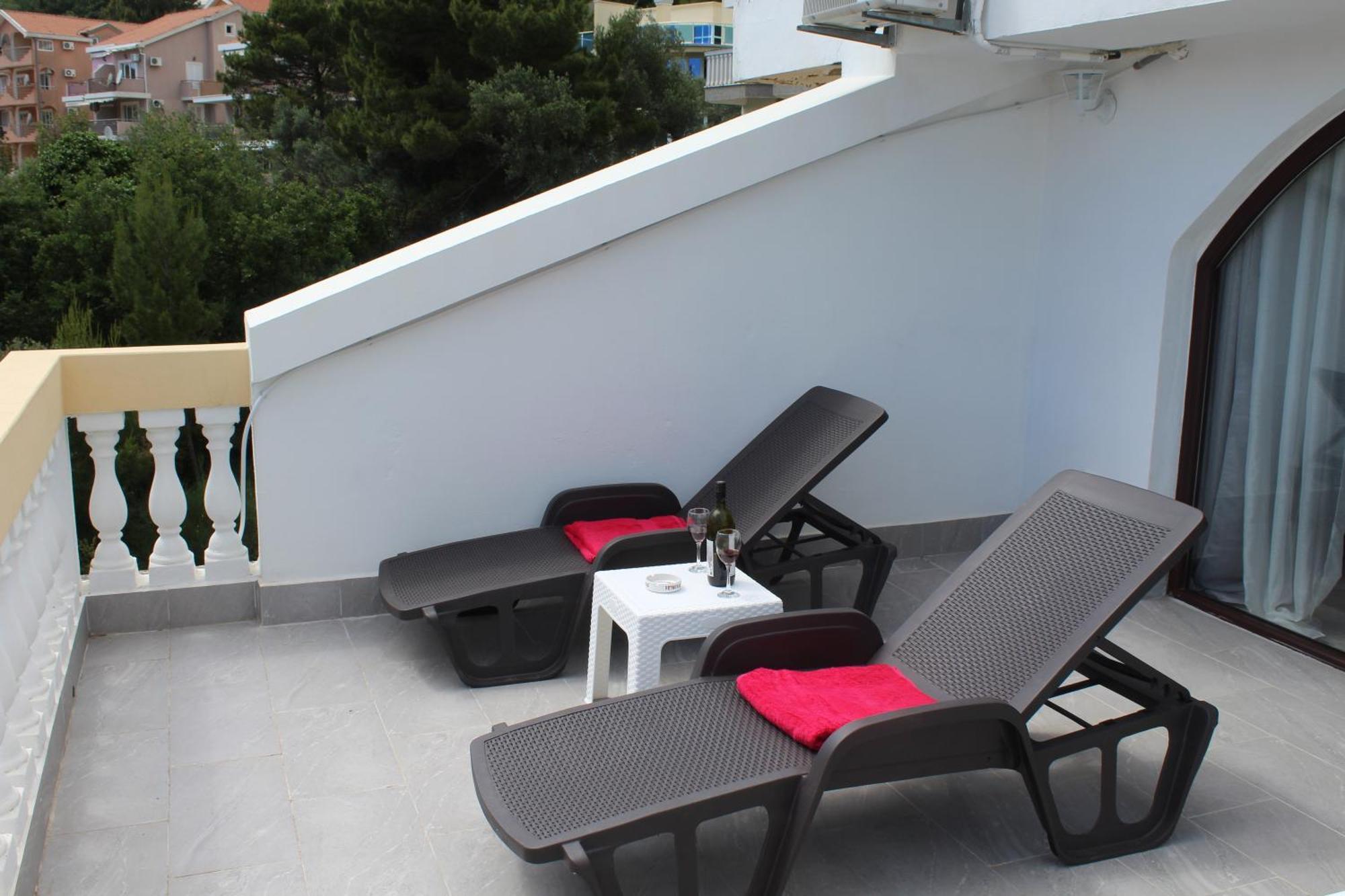 Apartmani Lime Petrovac 外观 照片